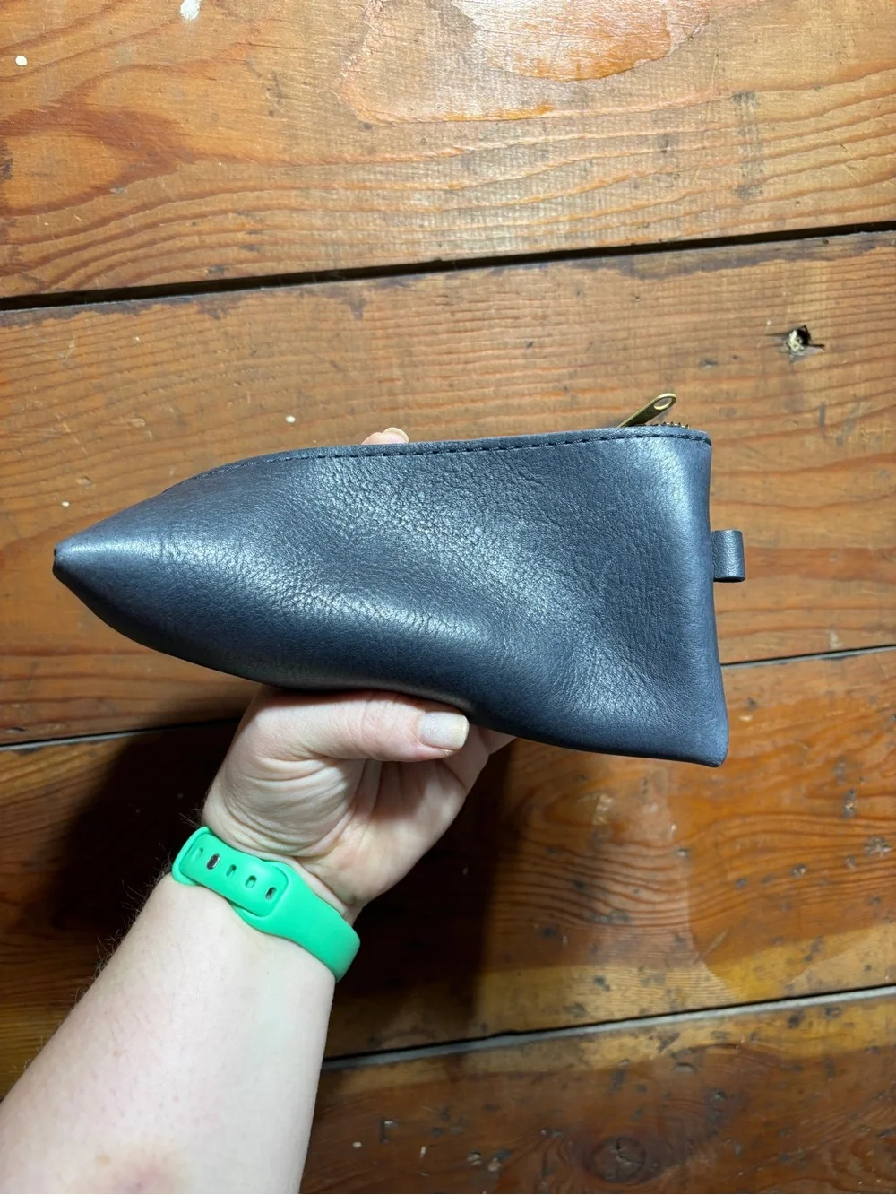 Portland Leather Alpine pouch in Midnight